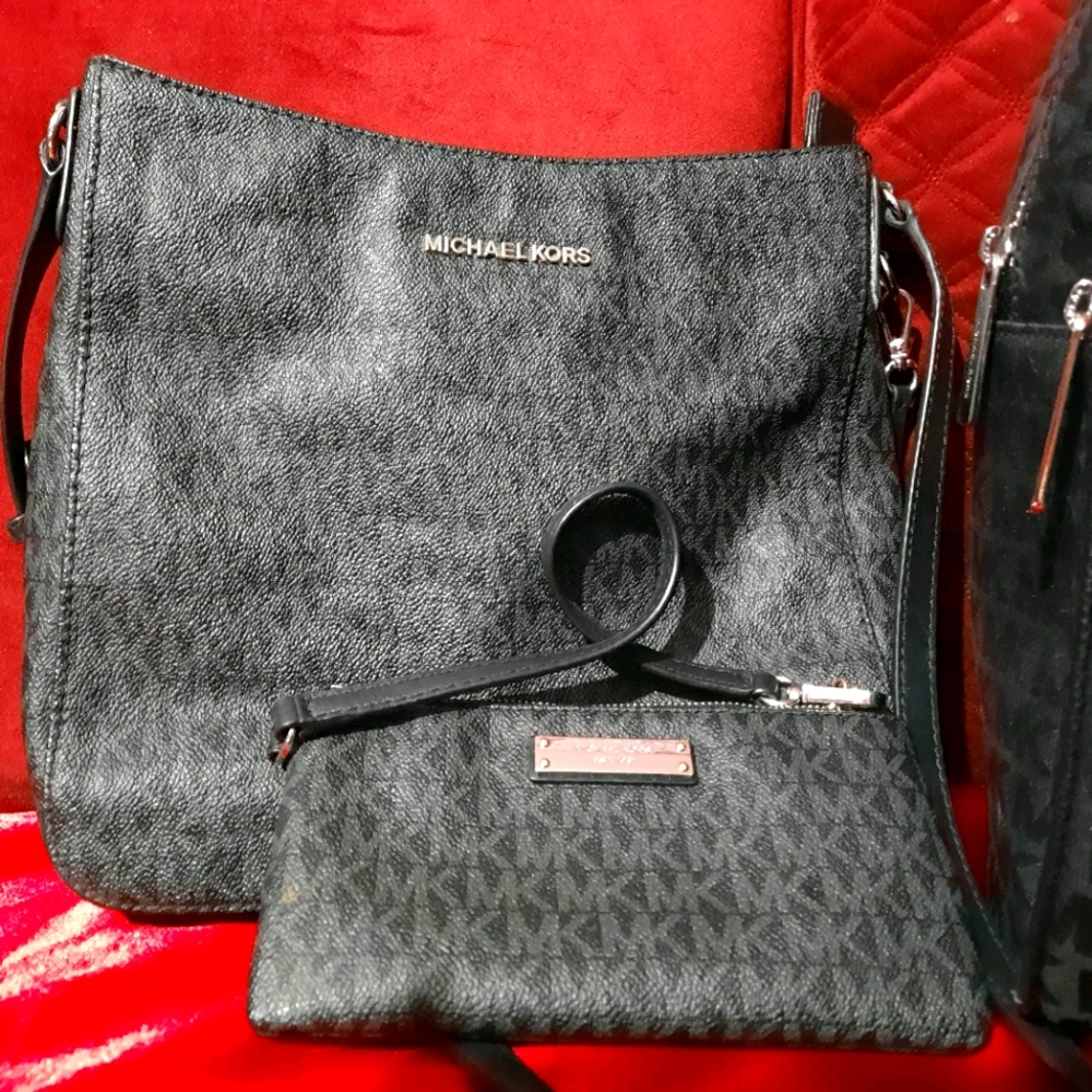 Michael Kors Purse & Change Purse